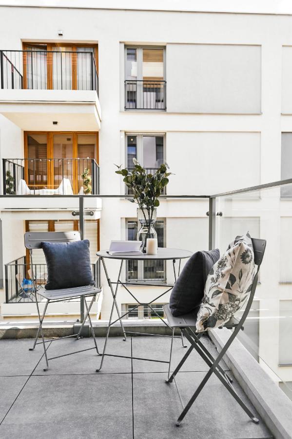 Main Station Art Apartment Краков Экстерьер фото