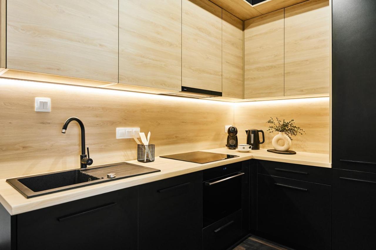 Main Station Art Apartment Краков Экстерьер фото